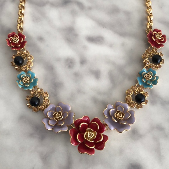 Ann Taylor Statement Necklace - Picture 2 of 3